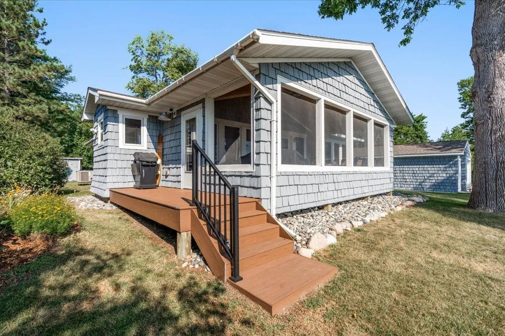 11114 Steamboat Loop NW Walker, MN 56484