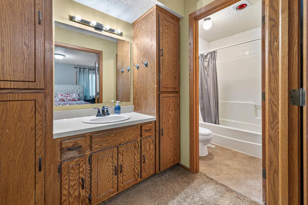 1128 Highland Avenue Northfield, MN 55057