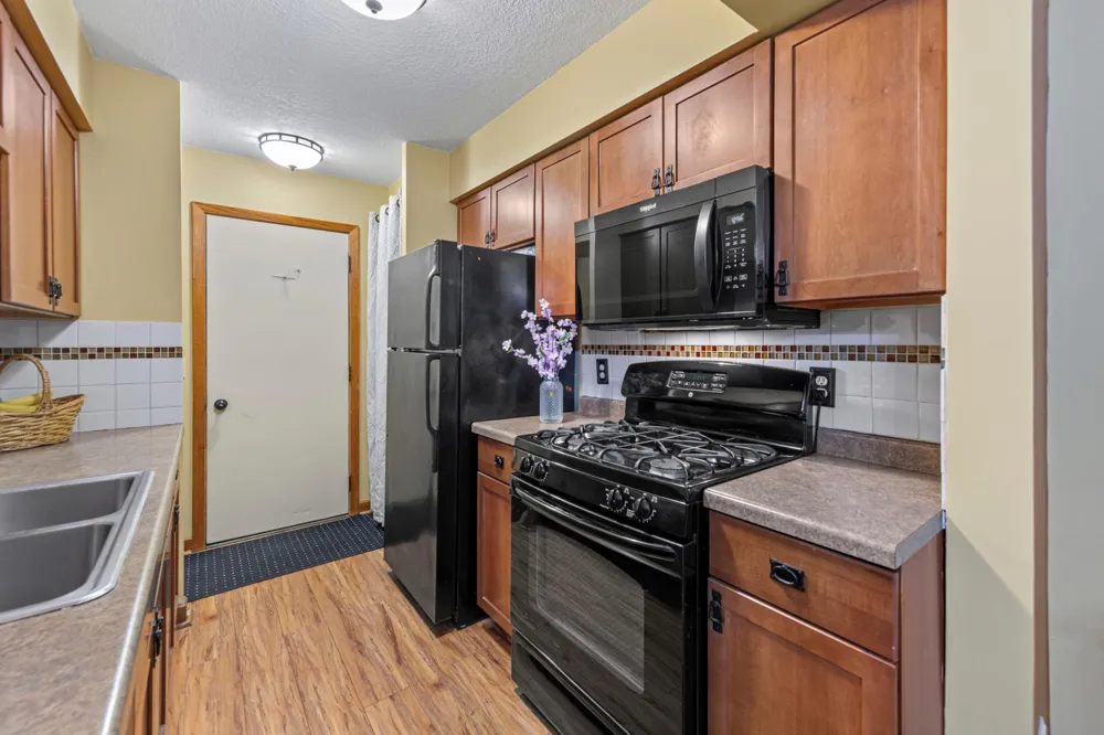 1128 Highland Avenue Northfield, MN 55057