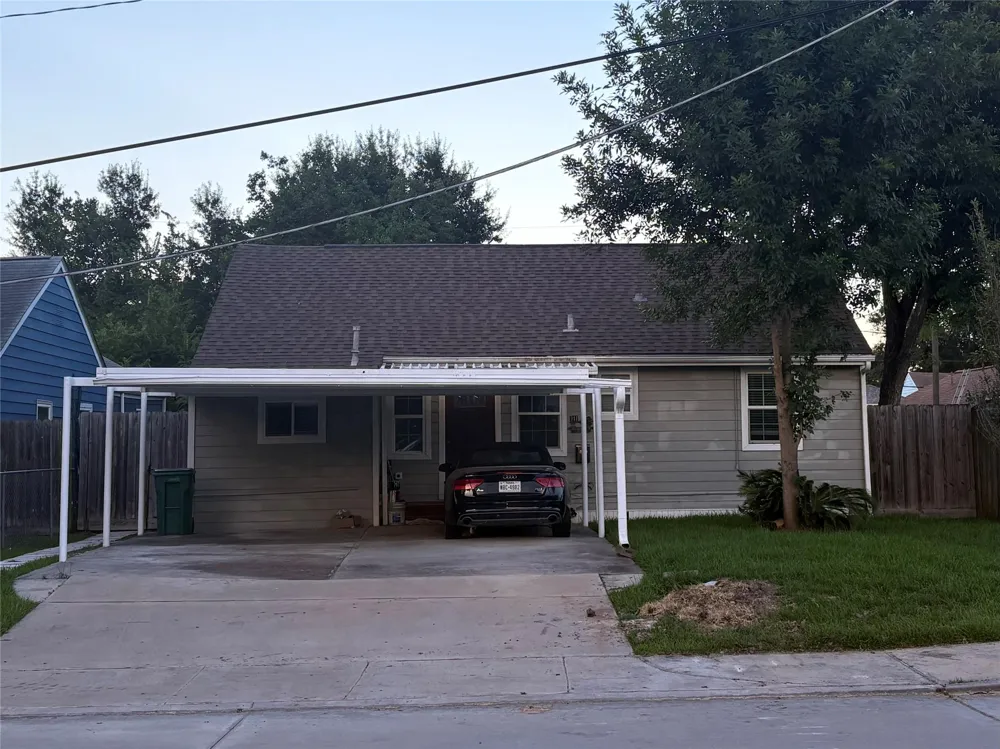 717 Wafer Street Pasadena, TX 77506