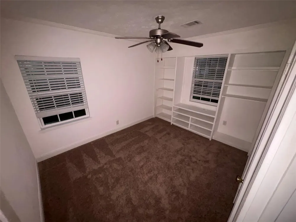 717 Wafer Street Pasadena, TX 77506