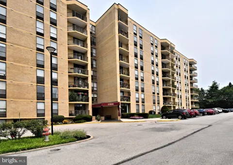 666 W GERMANTOWN PIKE #1813