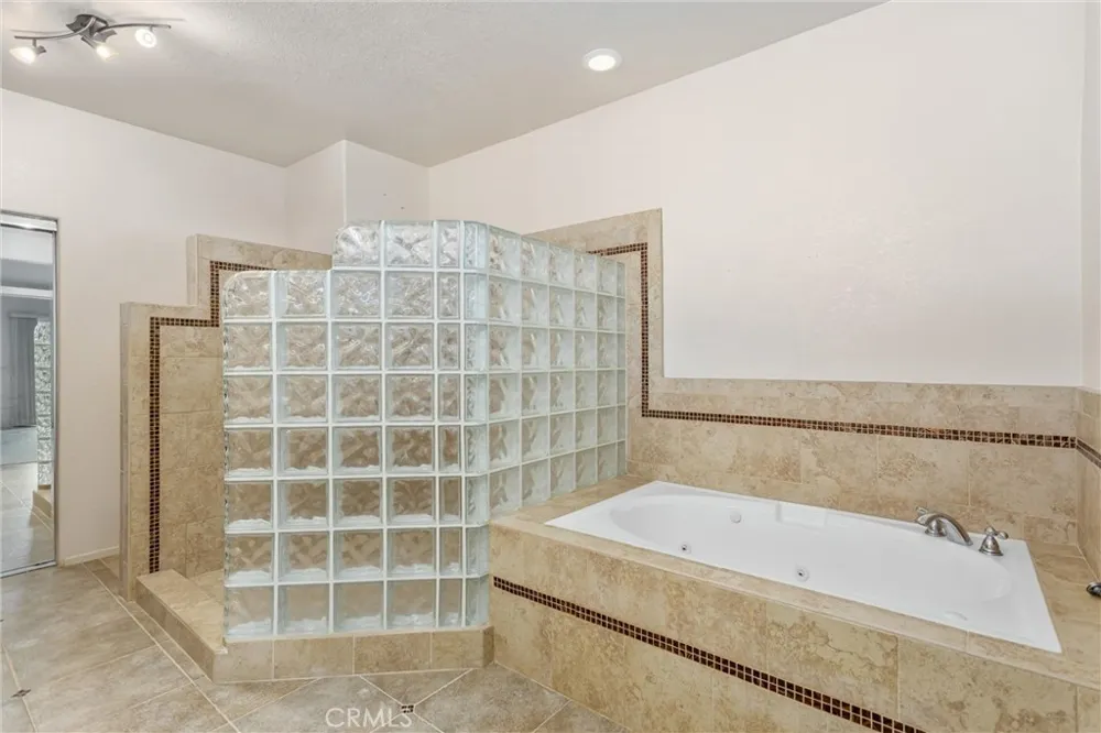 1469 Adam Banning, CA 92220