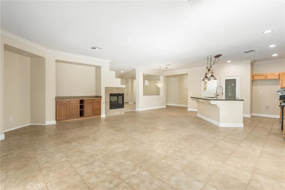1469 Adam Banning, CA 92220