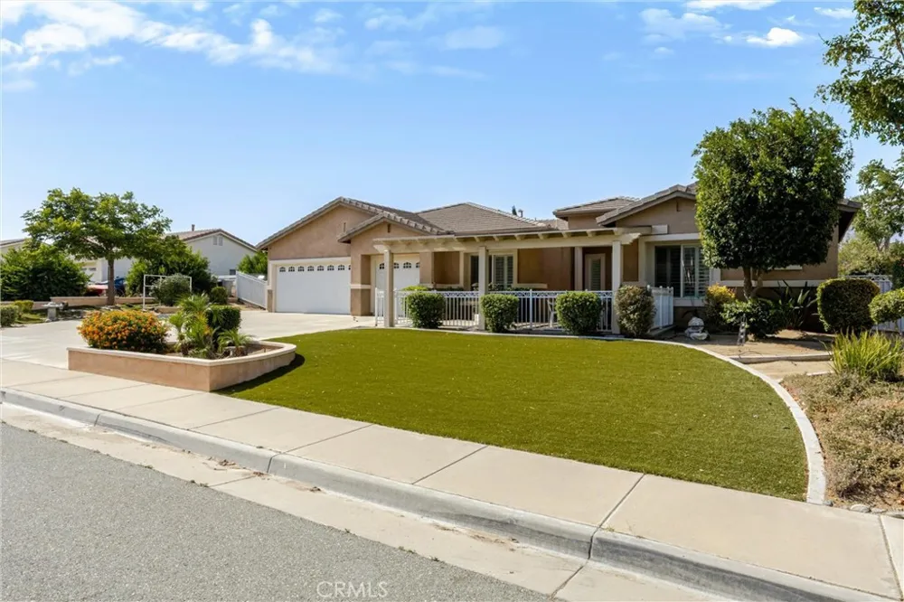 1469 Adam Banning, CA 92220
