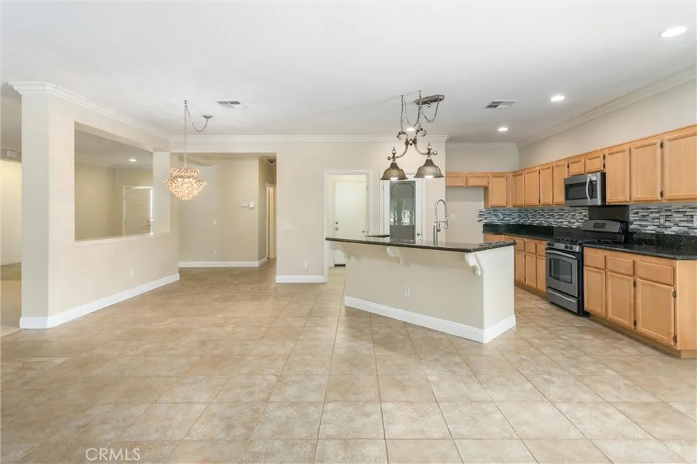 1469 Adam Banning, CA 92220