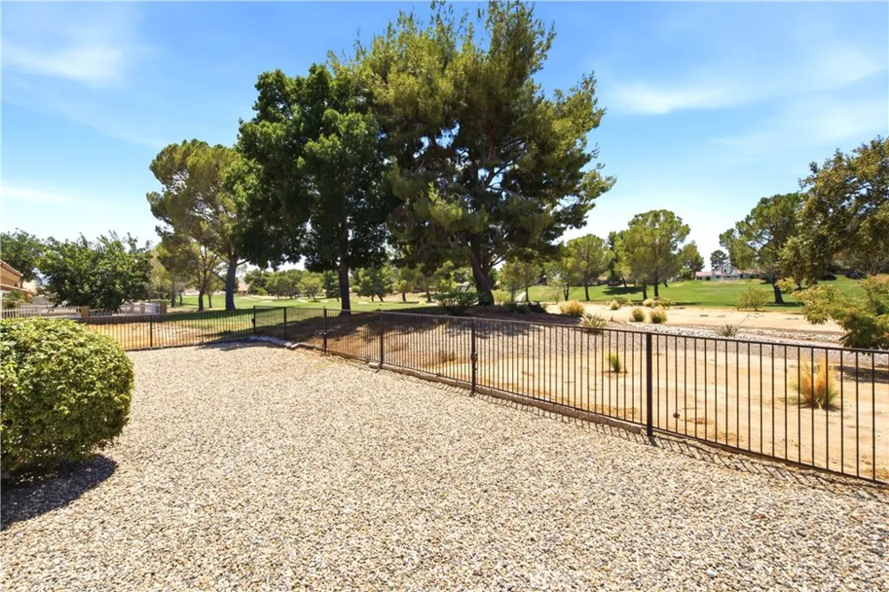 14779 Greenbriar Helendale, CA 92342
