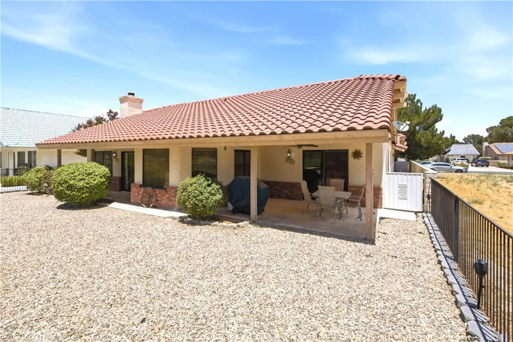 14779 Greenbriar Helendale, CA 92342