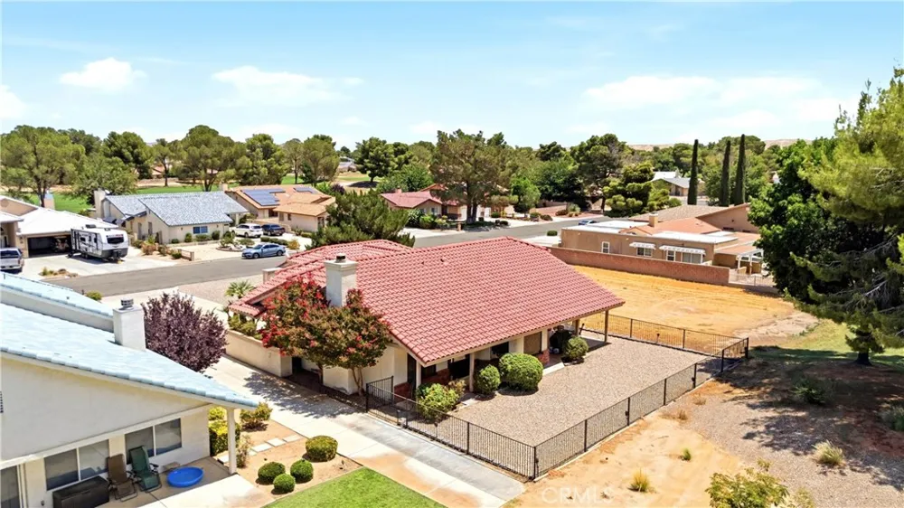 14779 Greenbriar Helendale, CA 92342