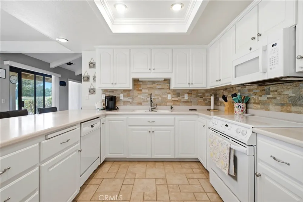 14779 Greenbriar Helendale, CA 92342