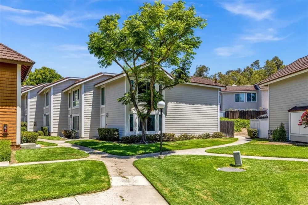 25885 Trabuco #259 Lake Forest, CA 92630