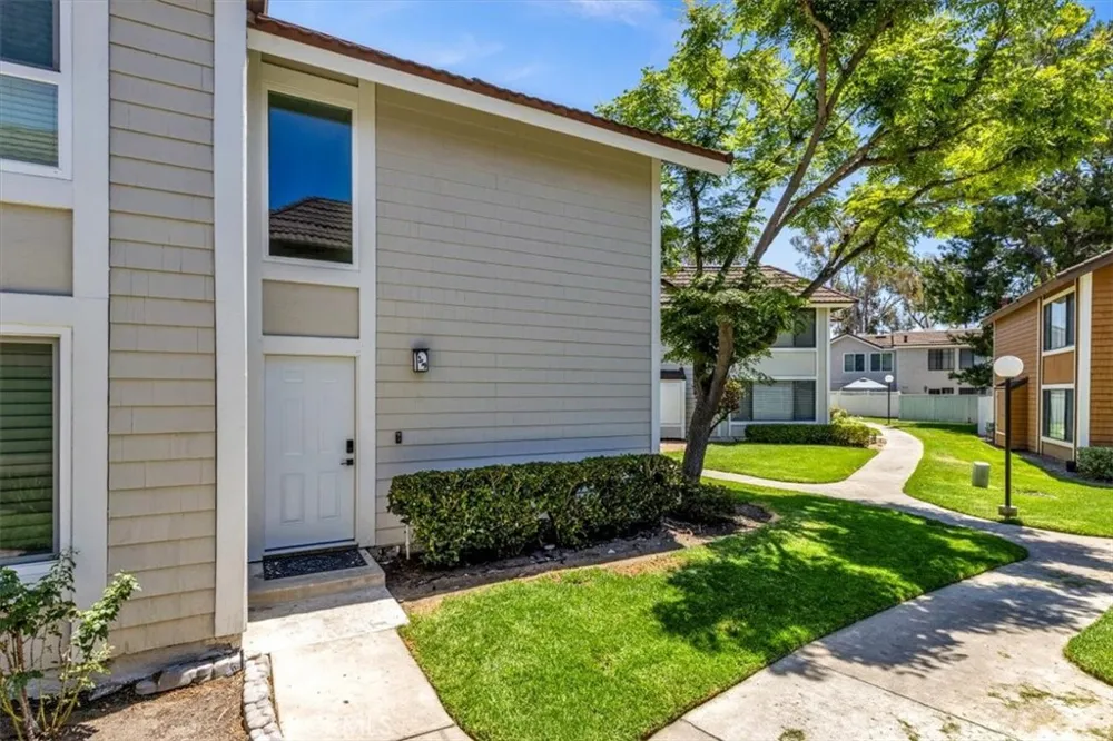 25885 Trabuco #259 Lake Forest, CA 92630