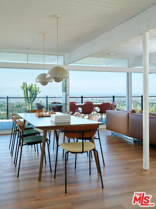 12 Deerhill Drive Palos Verdes Peninsula, CA 90274