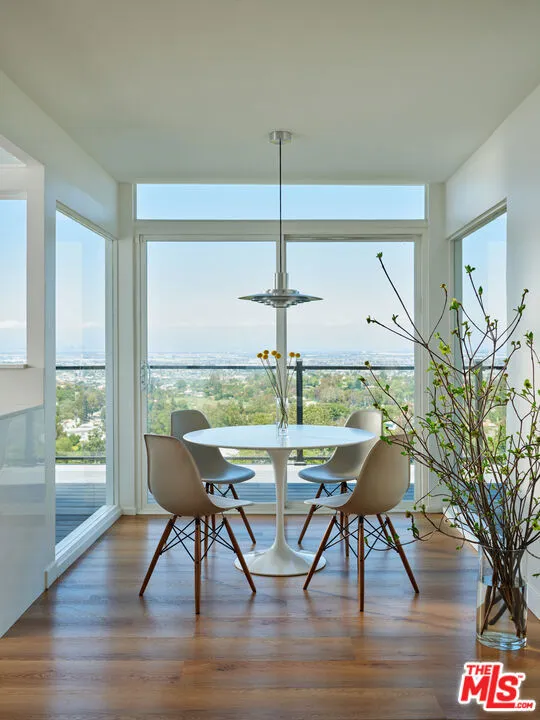12 Deerhill Drive Palos Verdes Peninsula, CA 90274