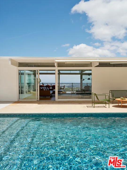 12 Deerhill Drive Palos Verdes Peninsula, CA 90274