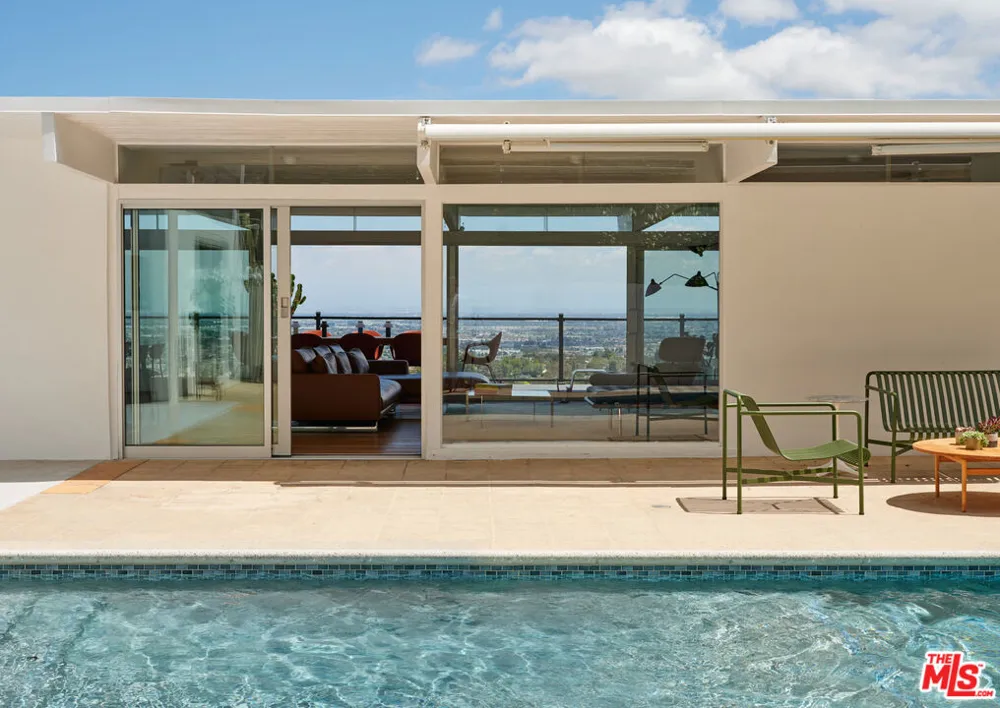 12 Deerhill Drive Palos Verdes Peninsula, CA 90274