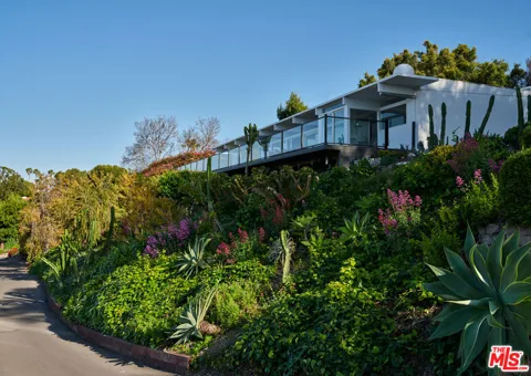 12 Deerhill Drive