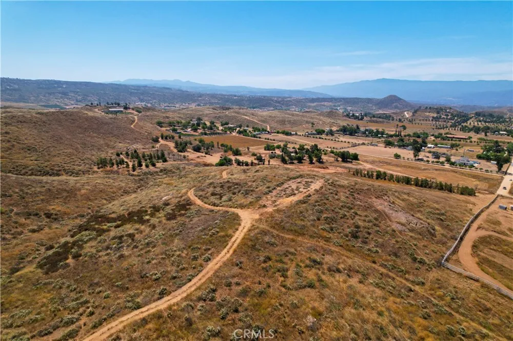 39282 San Ignacio Road Hemet, CA 92544