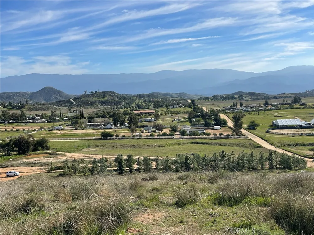 39282 San Ignacio Road Hemet, CA 92544
