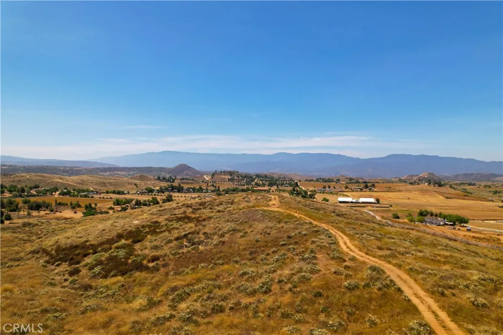 39282 San Ignacio Road Hemet, CA 92544