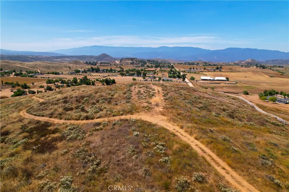 39282 San Ignacio Road Hemet, CA 92544