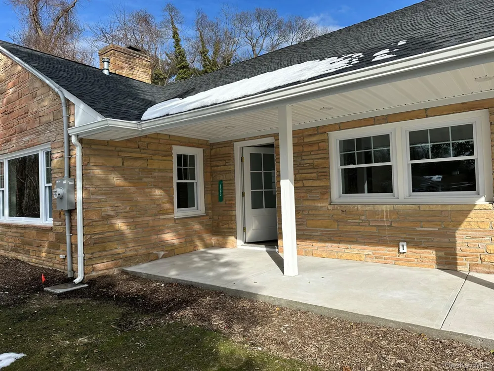 125 W Main Street Kings Park, NY 11754