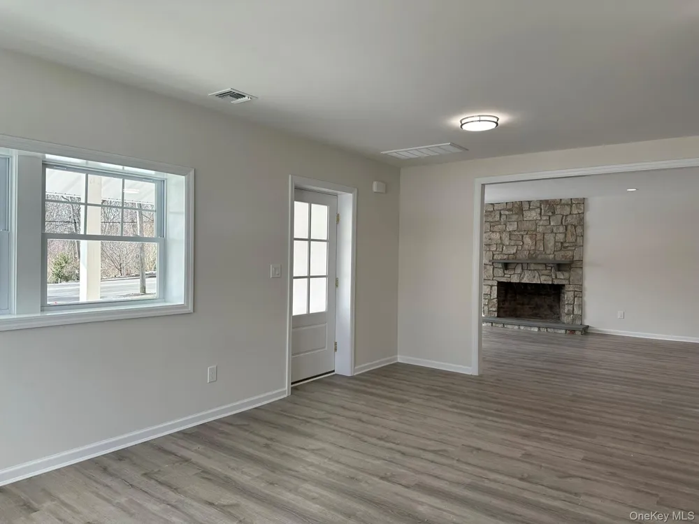 125 W Main Street Kings Park, NY 11754