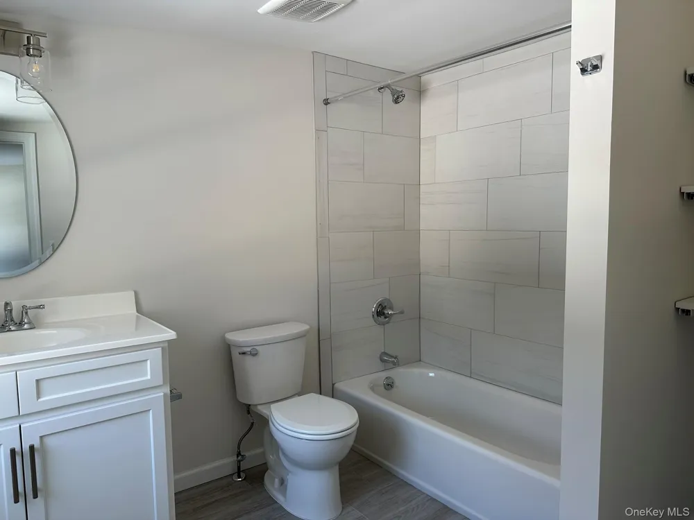 125 W Main Street Kings Park, NY 11754
