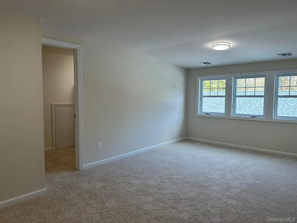 125 W Main Street Kings Park, NY 11754