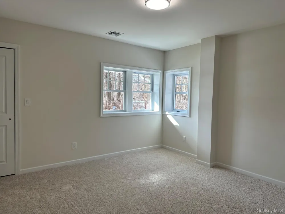 125 W Main Street Kings Park, NY 11754