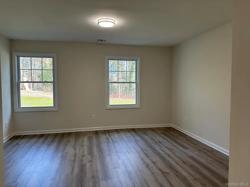 125 W Main Street Kings Park, NY 11754