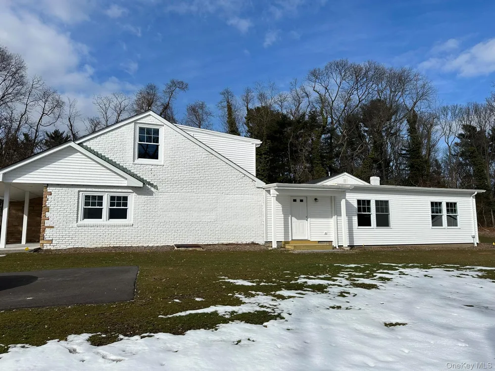 125 W Main Street Kings Park, NY 11754