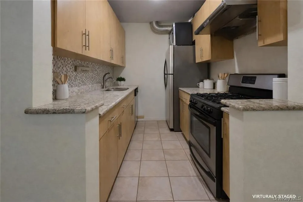 339 Avenue P #2B Brooklyn, NY 11204