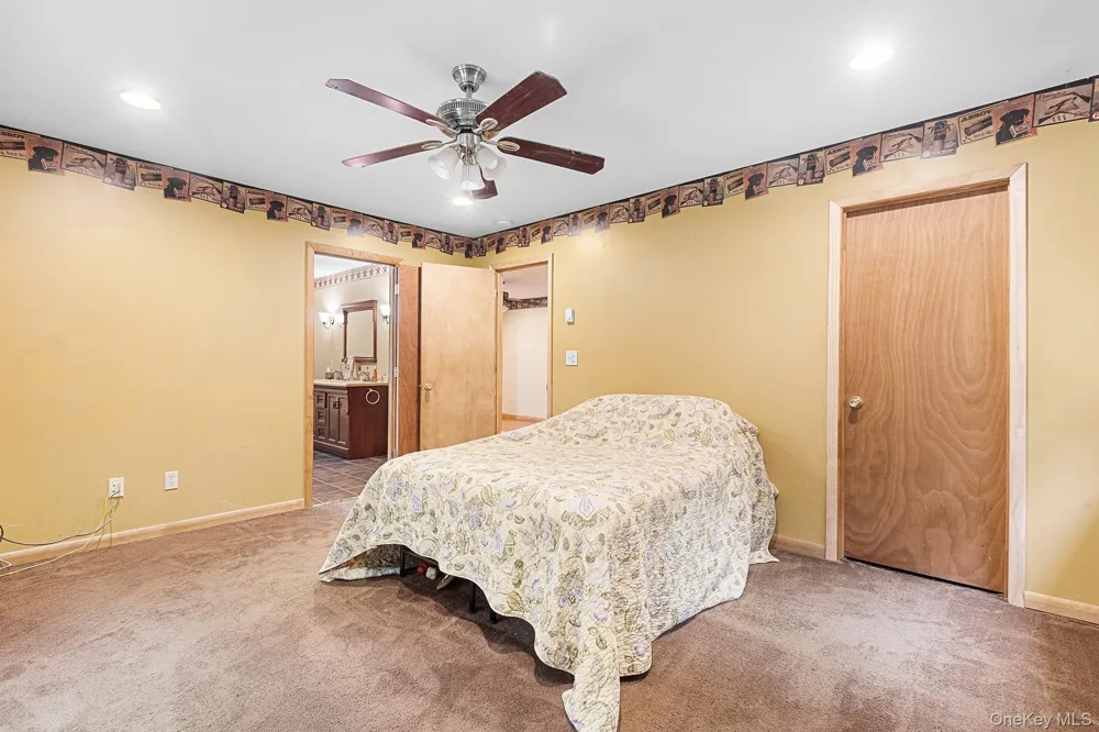 22 Hill View Road New Windsor, NY 12553