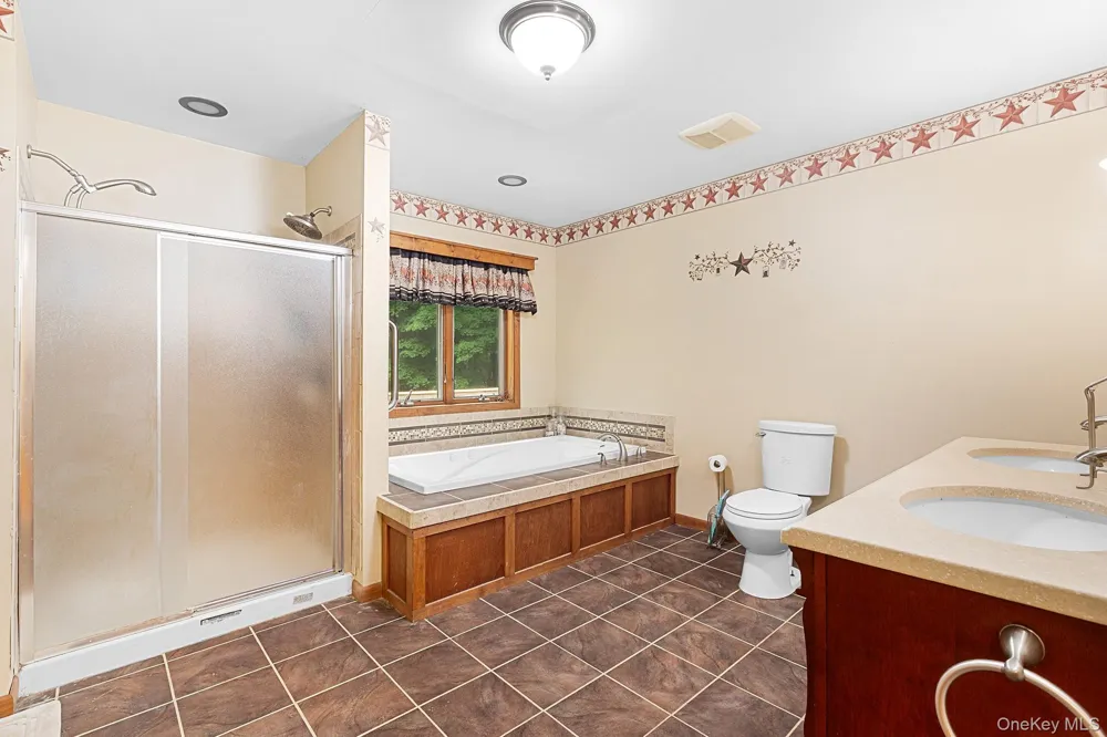22 Hill View Road New Windsor, NY 12553