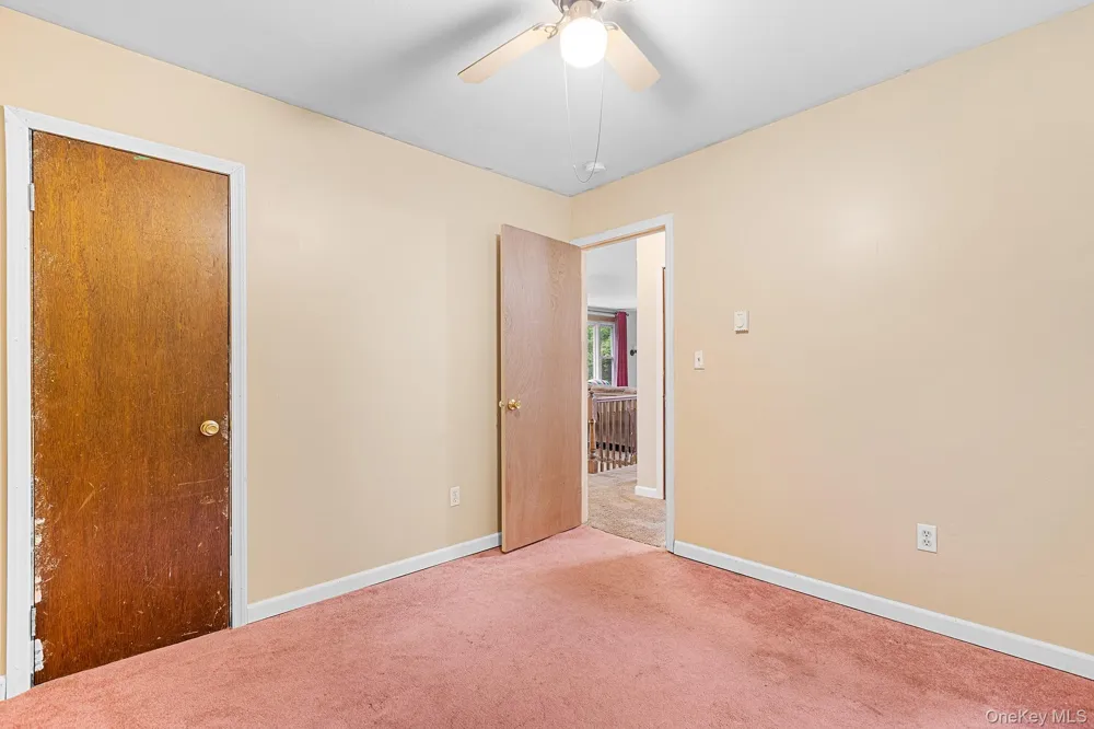 22 Hill View Road New Windsor, NY 12553