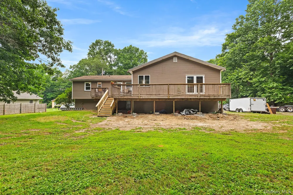 22 Hill View Road New Windsor, NY 12553