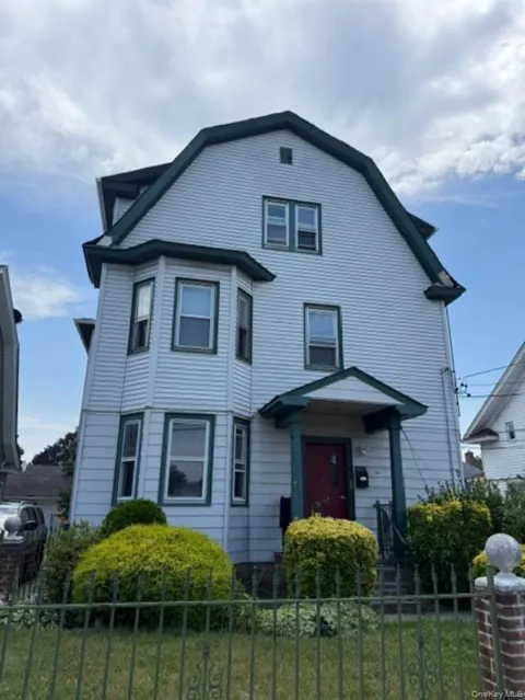 56 Cruikshank Avenue