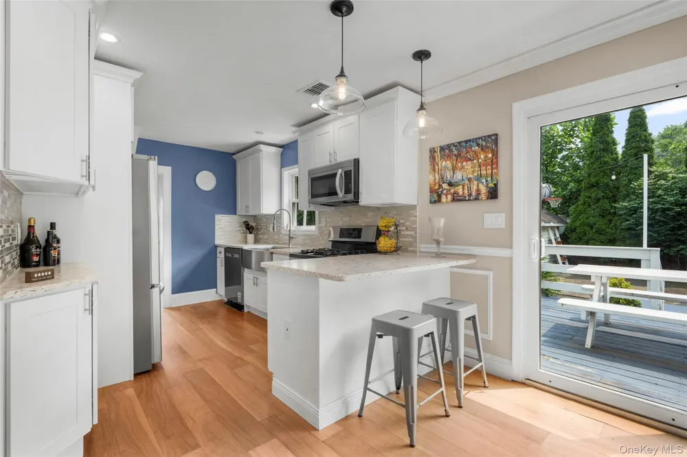 76 Chestnut Avenue Pelham, NY 10803
