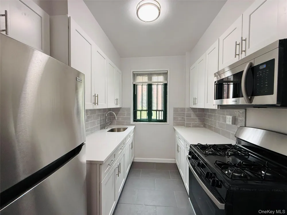 1705 Purdy Street #3C Bronx, NY 10462