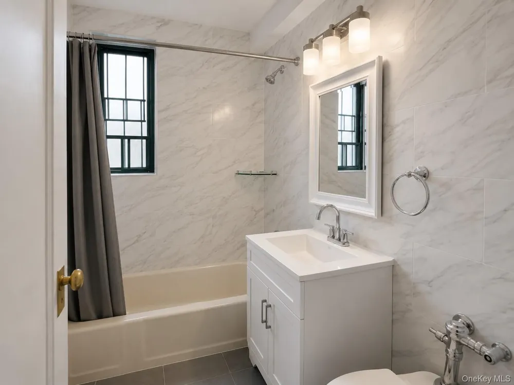 1705 Purdy Street #3C Bronx, NY 10462