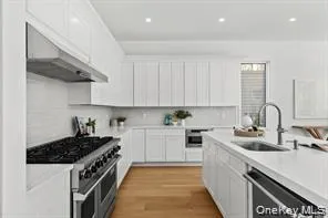 66 Hillside Drive E Sag Harbor, NY 11963