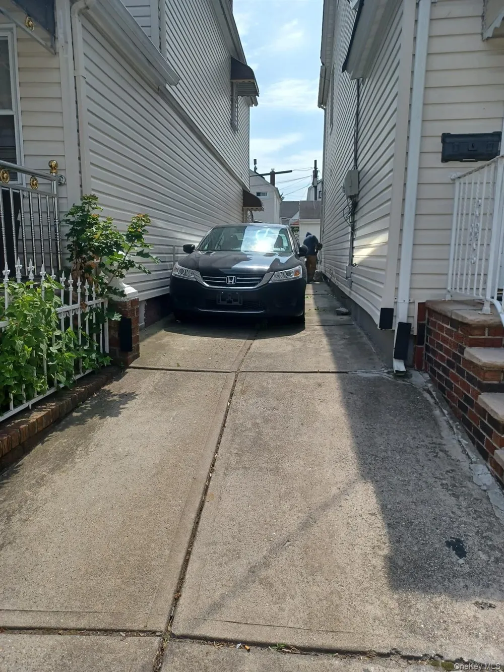 90-02 202nd Street Hollis, NY 11423