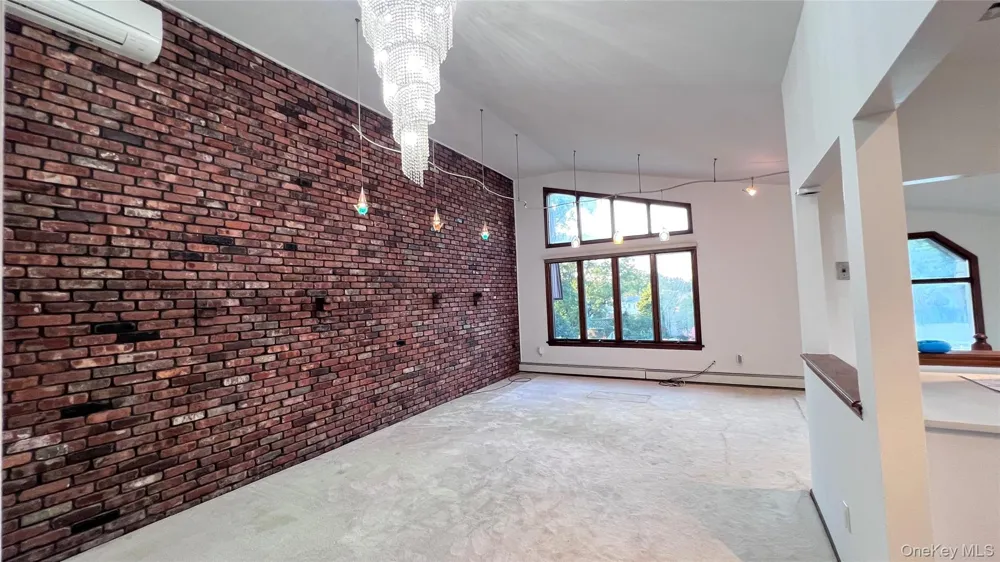 19-07 Clintonville Street #2Fl Whitestone, NY 11357