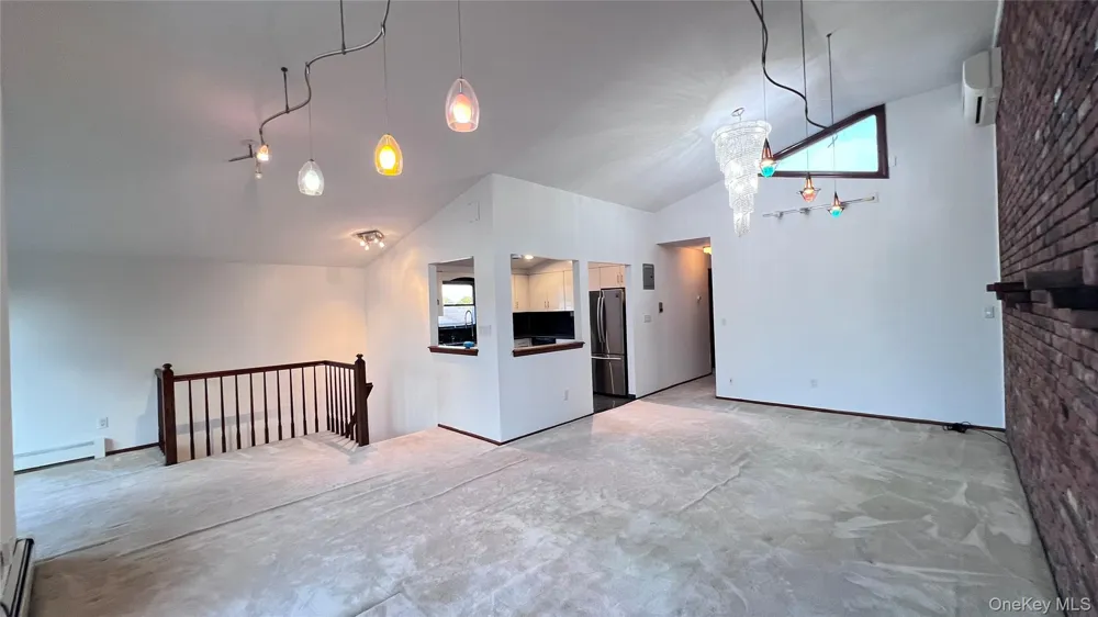 19-07 Clintonville Street #2Fl Whitestone, NY 11357