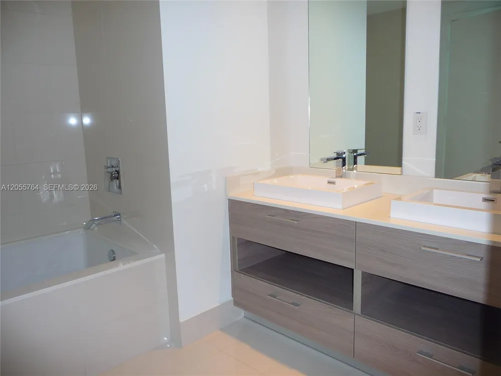 1300 S Miami Ave #3503 Miami, FL 33130