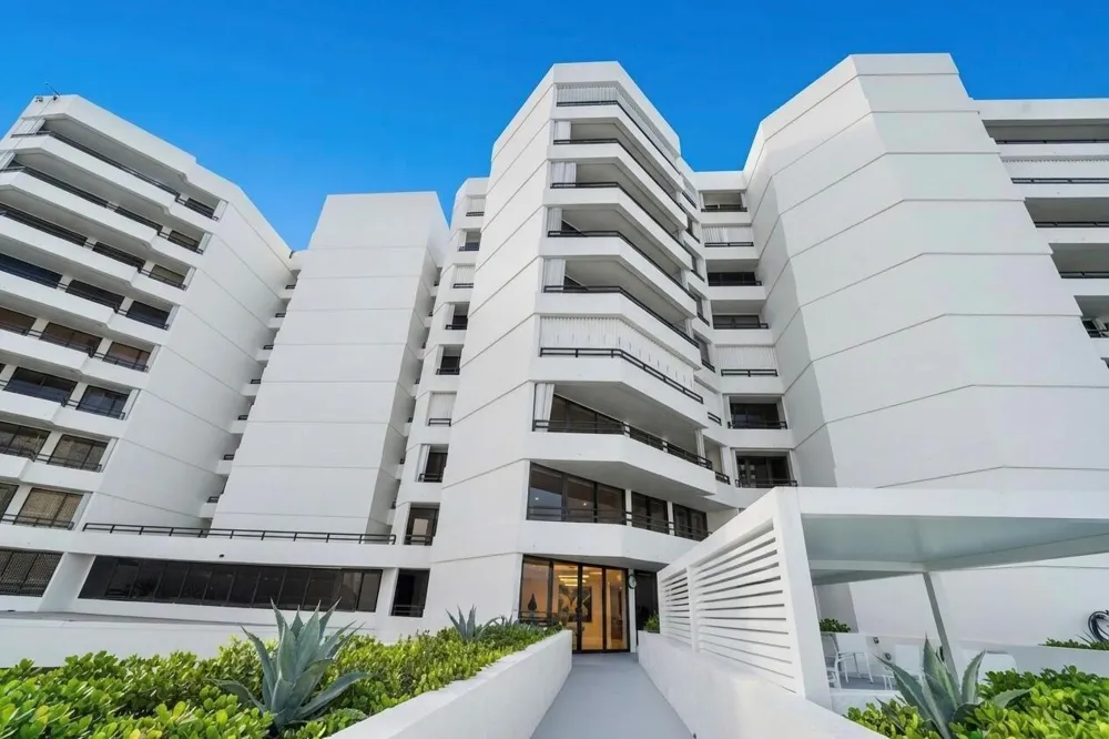 3560 S Ocean Boulevard #700 South Palm Beach, FL 33480