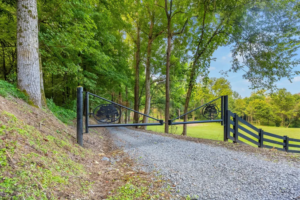 259 County Road 60 Athens, TN 37303
