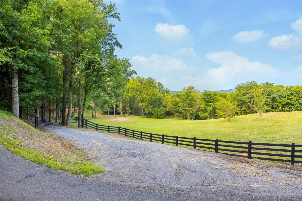 259 County Road 60 Athens, TN 37303