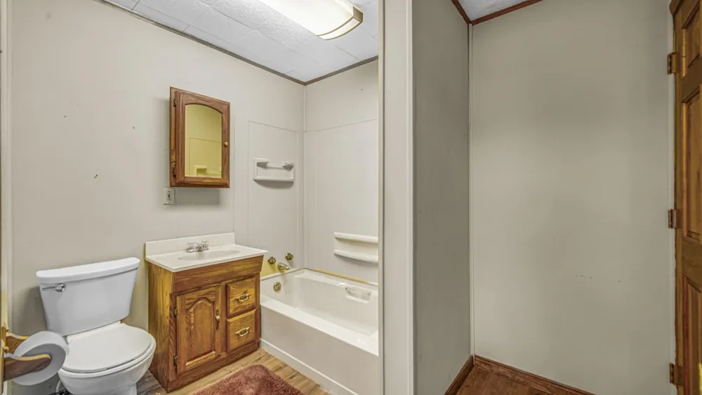 1607 A STREET La Porte, IN 46350